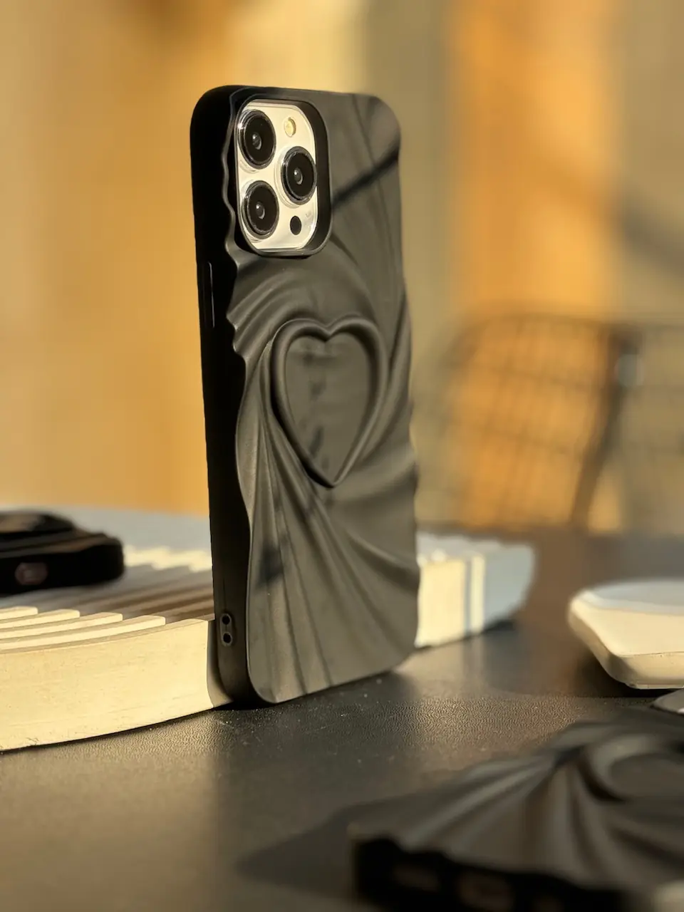 faf1fd قاب Black Heart - Image 1