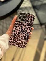 قاب پلنگ صورتی لنز اکلیلی